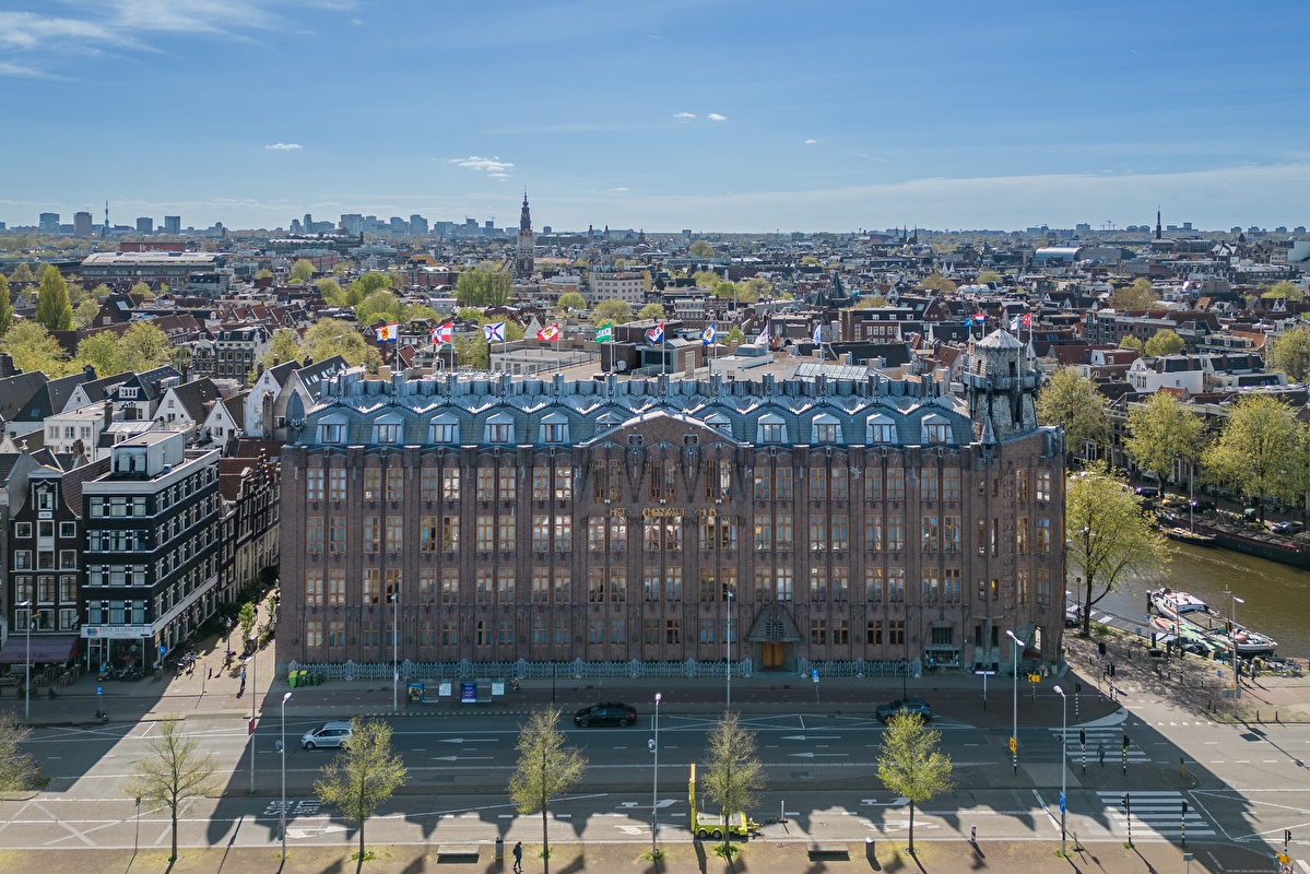 Overnachting + ontbijt bij Amrâth Amsterdam